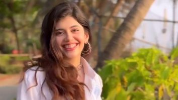 Sanjana Sanghi plays a floral Holi this year!