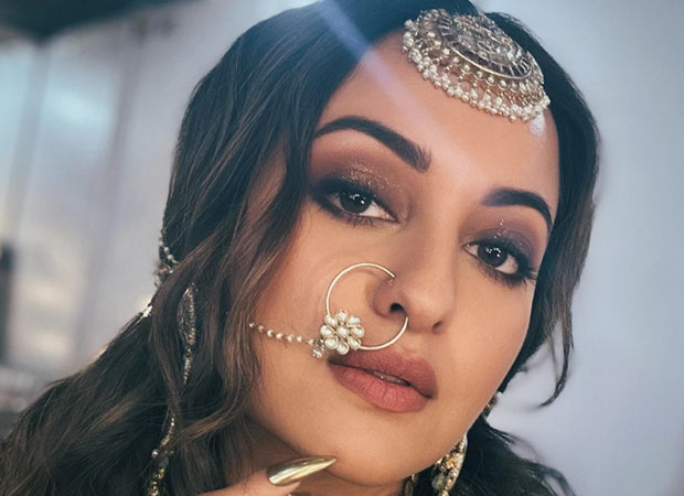 Sonakshi Sinha raises excitement for the release date of Heeramandi: The Diamond Bazaar : Bollywood News