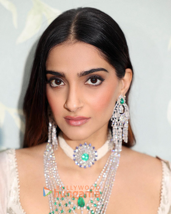 sonam kapoor ahuja 6 19