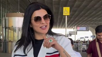Sushmita Sen greets paps as she gets clicked with Rohman Shawl at the airport