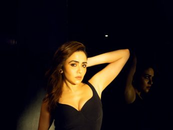 Celeb Photos Of Amruta Khanvilkar