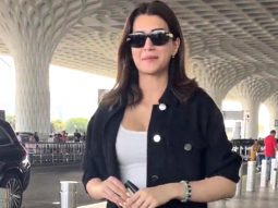 Airport ready! Kriti Sanon smiles for paps at the airport