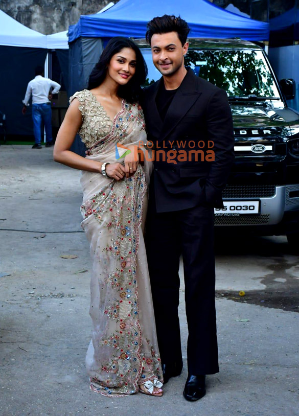 photos aayush sharma and sushrii shreya mishraa promote ruslaan on the sets of dance deewane 4 2