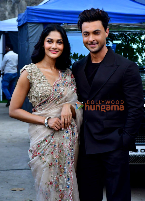 Photos: Aayush Sharma and Sushrii Shreya Mishraa promote Ruslaan on the sets of Dance Deewane 4 Photos: Aayush Sharma and Sushrii Shreya Mishraa promote Ruslaan on the sets of Dance Deewane 4