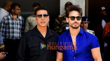 Photos: Akshay Kumar, Tiger Shroff and the team of Bade Miyan Chote Miyan snapped at Kalina airport heading to Dubai to promote their film