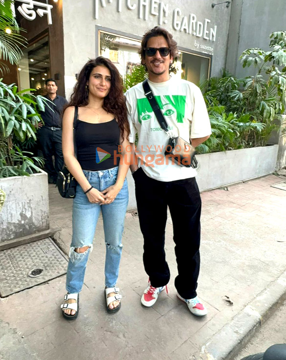 photos fatima sana shaikh and vijay varma snapped at the kitchen garden in juhu 4