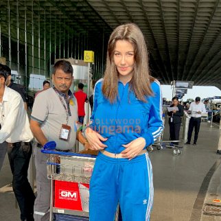 Photos: Giorgia Andriani and Zahrah S Khan snapped at the airport