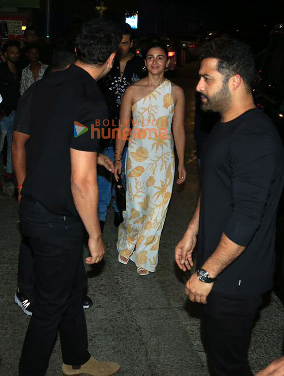 photos jr ntr ranbir kapoor alia bhatt hrithik roshan saba azad and karan johar snapped in bandra 3