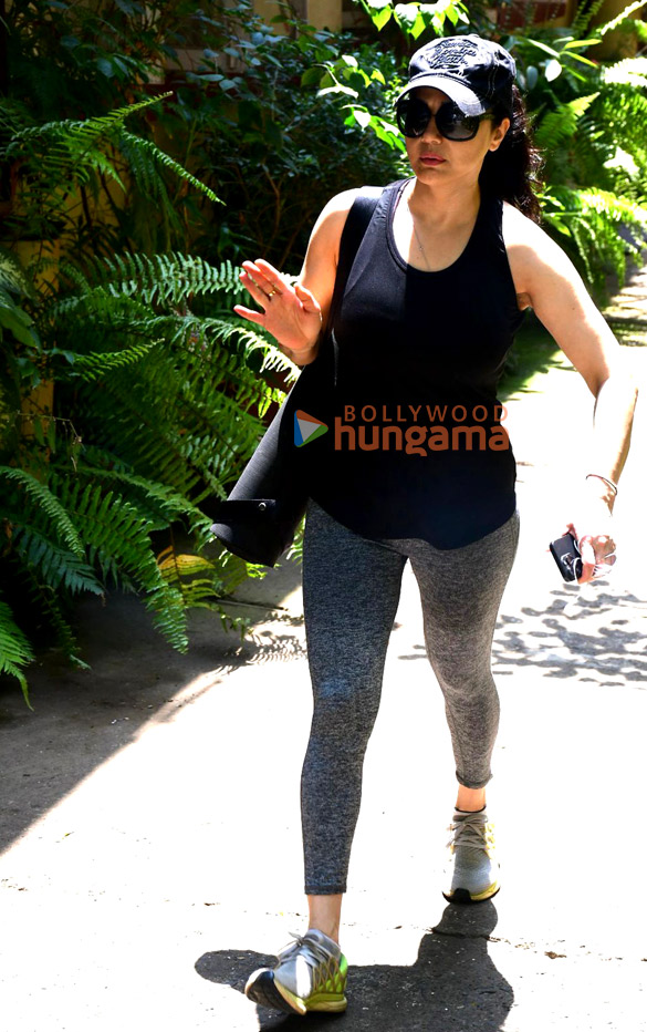 photos preity zinta snapped outside a gym in bandra 2