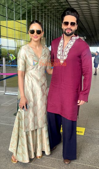 Photos: Rakul Preet Singh, Jackky Bhagnani and others snapped at the airport