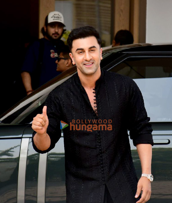 photos ranbir kapoor snapped at kalina airport 2