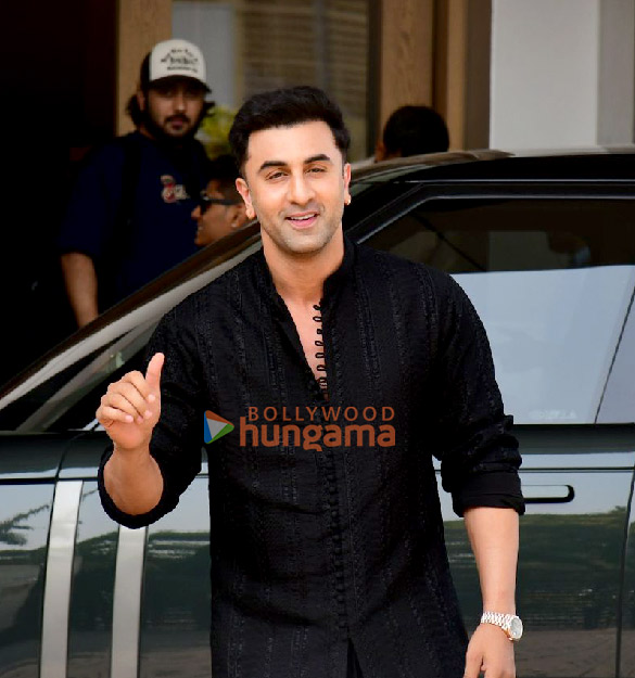 photos ranbir kapoor snapped at kalina airport 6