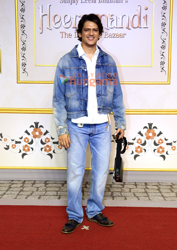 photos salman khan alia bhatt aditi rao hydari sanjay leela bhansali and others grace the premiere of heeramandi 12 2