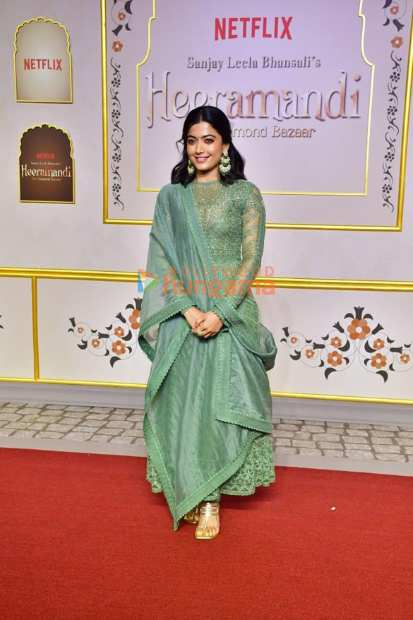 photos salman khan alia bhatt aditi rao hydari sanjay leela bhansali and others grace the premiere of heeramandi 22
