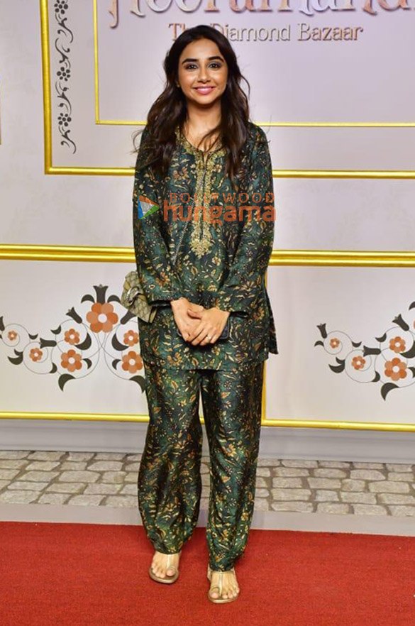 photos salman khan alia bhatt aditi rao hydari sanjay leela bhansali and others grace the premiere of heeramandi 26
