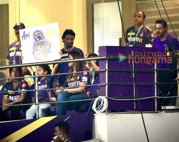 photos shah rukh khan snapped with son abram khan at kkr vs pbks ipl match 3