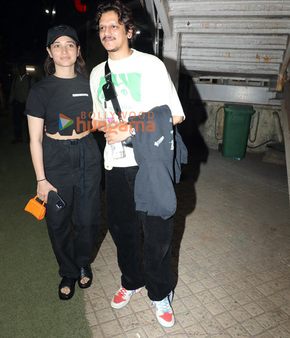 photos tamannaah bhatia and vijay varma snapped at juhu pvr 4