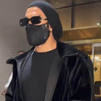 Ranveer Singh poses for a selfie with fan in his mysterious black attire