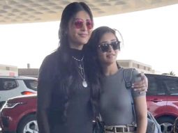 Shruti & Akshara Haasan strike a pose for paps as they get clicked at the airport