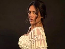 Esha Gupta defines utmost grace and elegance in these looks!