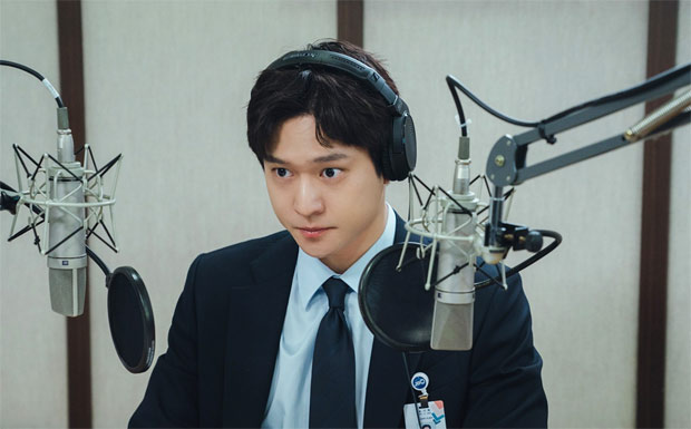 Frankly Speaking Review: Go Kyung Pyo, Kang Han Na and Joo Jung Hyuk star explore hilarious consequences when a news anchor's honesty curse creates chaos