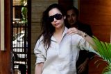 Malaika Arora gets clicked by paps as she steps out in the city wearing her comfy co-ords
