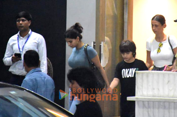 photos ajay devgn suhana khan and others snapped at kalina airport 6