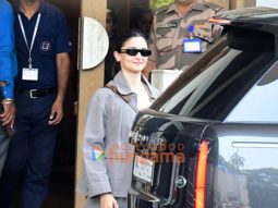 Photos: Alia Bhatt spotted at Kalina airport