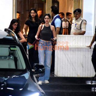 Photos: Ananya Panday, Shanaya Kapoor and others snapped at Kalina airport