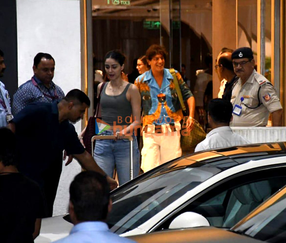 photos ananya panday suhana khan and others snapped at kalina airport 1
