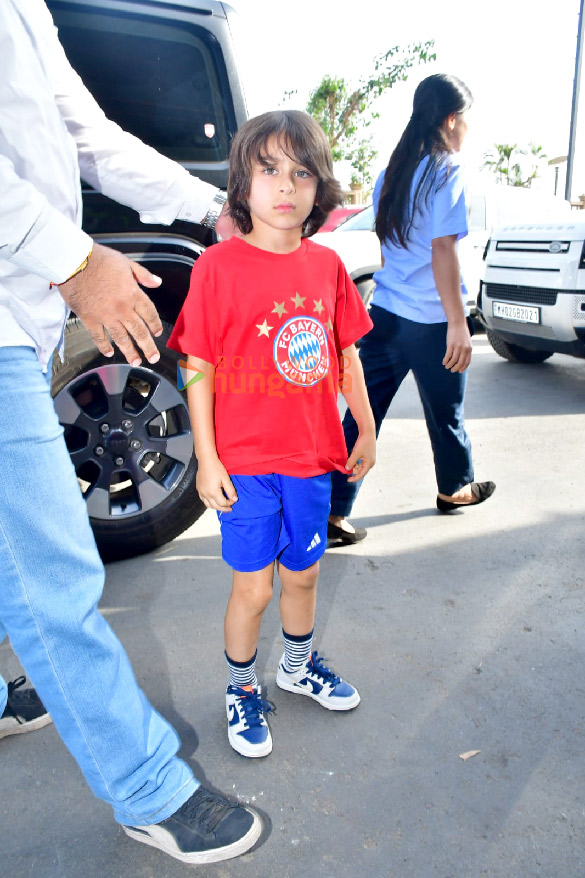 photos celebs grace tusshar kapoors son laksshya kapoors birthday party 3