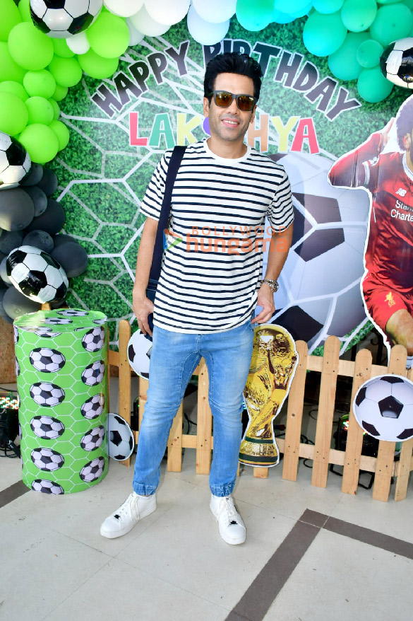 photos celebs grace tusshar kapoors son laksshya kapoors birthday party 4