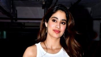 Photos: Janhvi Kapoor snapped in Andheri for Mr. & Mrs. Mahi screening