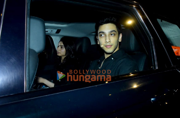 photos khushi kapoor and vedang raina spotted at zoya akhtars house 6