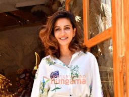 Photos: Kriti Kharbanda snapped in Juhu