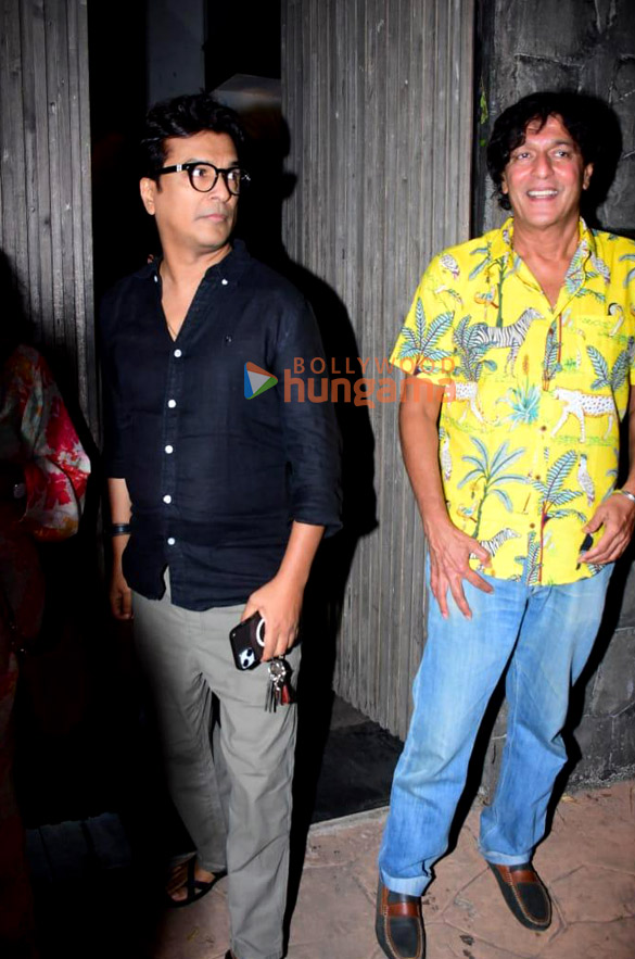 photos malaika arora chunky panday bhavna pandey huma qureshi and others snapped at farhan akhtars house 5