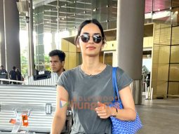 Photos: Manushi Chhillar, Kanika Kapoor and Kriti Sanon snapped at the airport