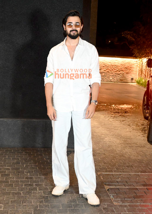 photos neena gupta sanvikaa zakir khan and others snapped at the special screening of tvfs panchayat season 3 in mumbai 6