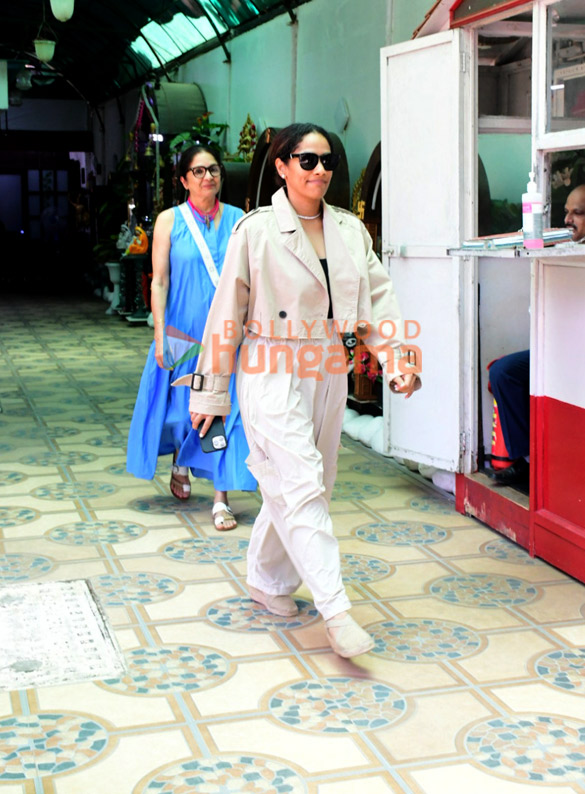 photos neena gupta and masaba gupta spotted outside a clinic in bandra 3