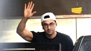 Photos: Ranbir Kapoor spotted outside a clinic in Santacruz