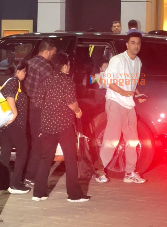 photos salman khan ranveer singh mahendra singh dhoni and others snapped at kalina airport 2 3