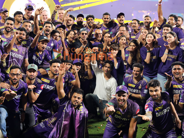photos shah rukh khan aryan khan abram khan gauri khan suhana khan and others snapped in chennai as kkr lifts ipl 2024 trophy 2
