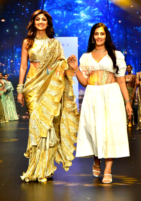 Photos: Shilpa Shetty walk for Asha at Bombay Times Fashion Week 2024 | Parties & Events