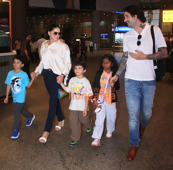 photos sunny leone and daniel weber snapped at airport 3