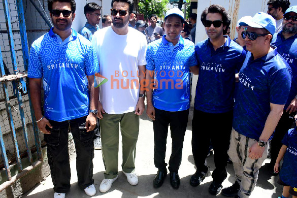 photos zaheer khan and rajkummar rao with team srikanth snapped playing cricket with visually impaired players at astro turf nsci club worli 2