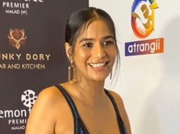 Poonam Pandey’s fun chit chat with paps at an event