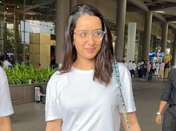 You can never go wrong with a white top & blue denims! Shraddha Kapoor at the airport
