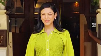 Shriya Pilgaonkar cutely poses for paps as she gets clicked