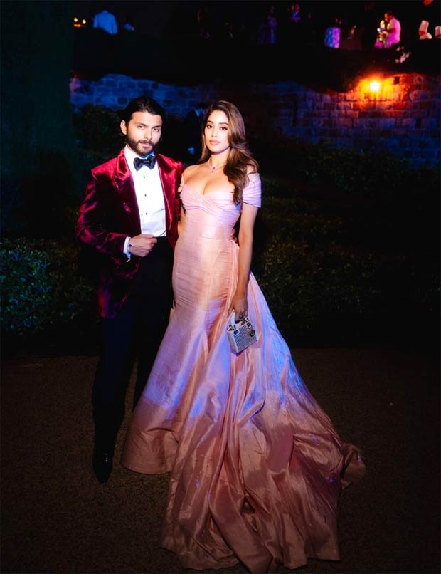 Janhvi Kapoor and beau Shikhar Pahariya dance the night away; Ananya Panday burns the dance floor at Anant Ambani – Radhika Merchant’s cruise celebrations Janhvi Kapoor and beau Shikhar Pahariya dance the night away; Ananya Panday burns the dance floor at Anant Ambani – Radhika Merchant’s cruise celebrations