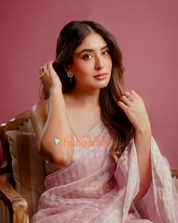 kritika kamra 4 17